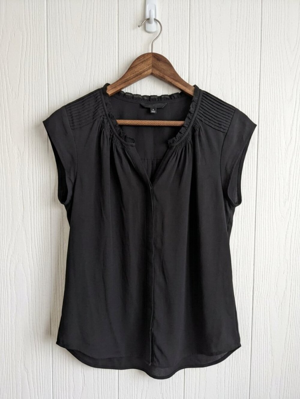 Daniel Rainn Black Pintuck Pleated Shoulder Cap Sleeve Blouse Top - PXS